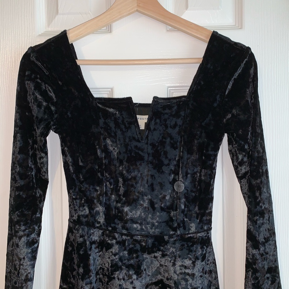 aeropostale back velvet dress